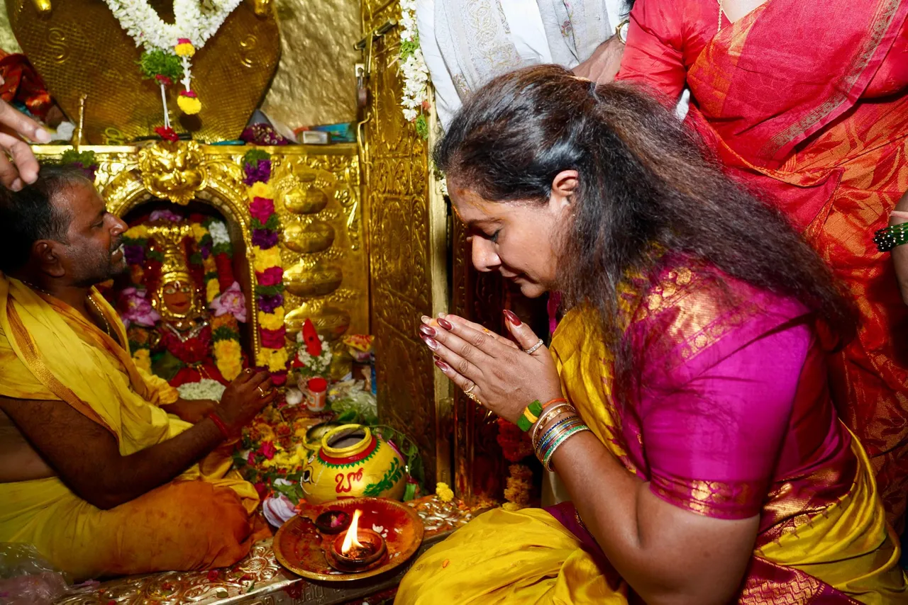 MLC Kavitha Bonalu 2