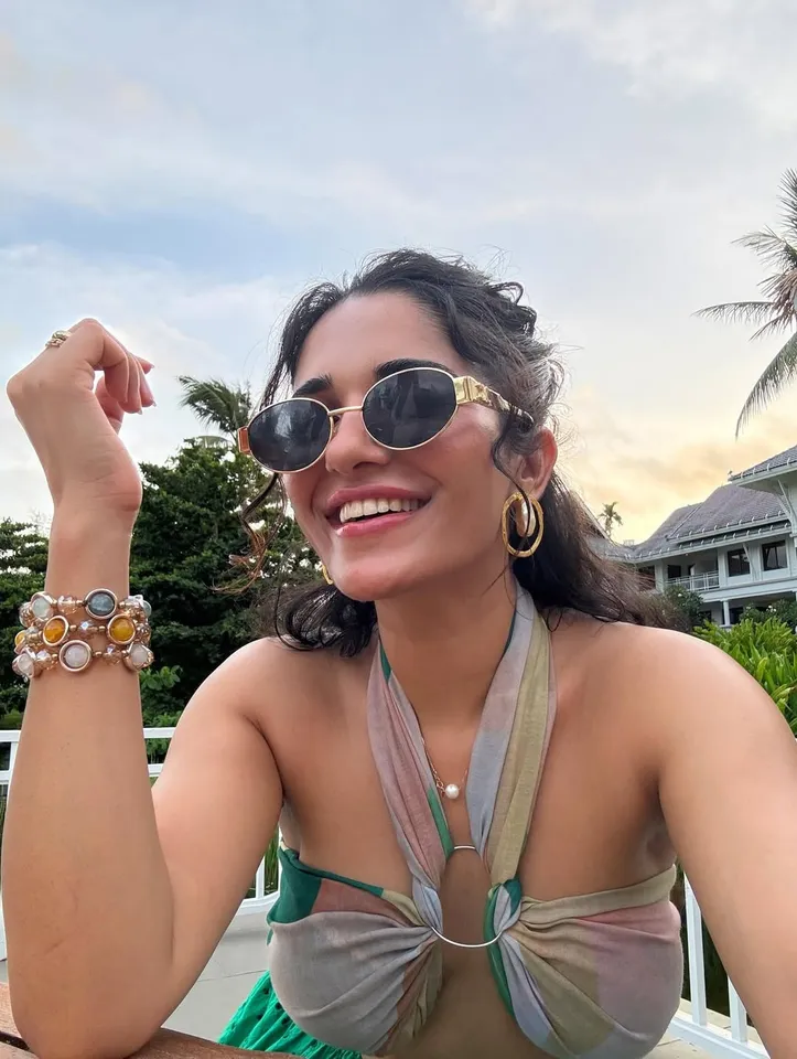 Ruhani Sharma vacation pic two