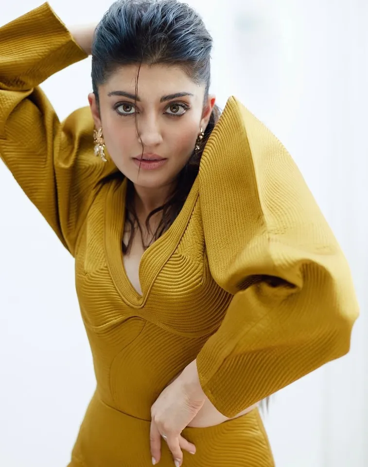 Pranita fashion look pic five