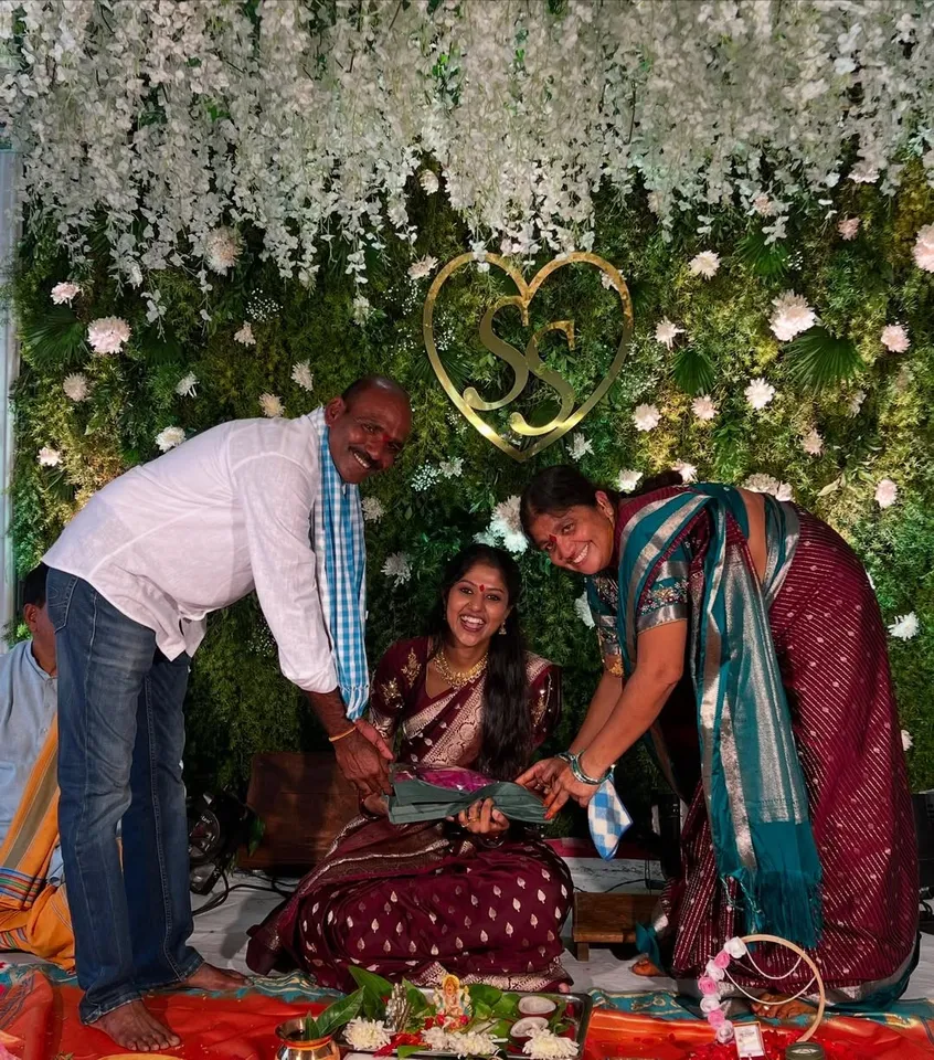 singer Madhupriya pic six