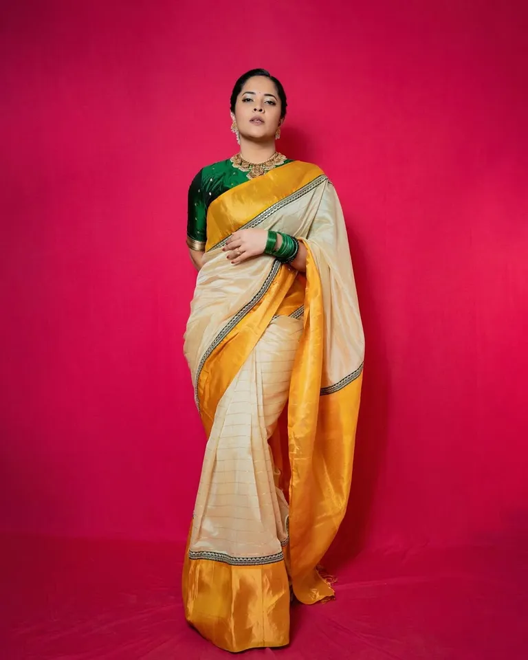 anasuya pic six