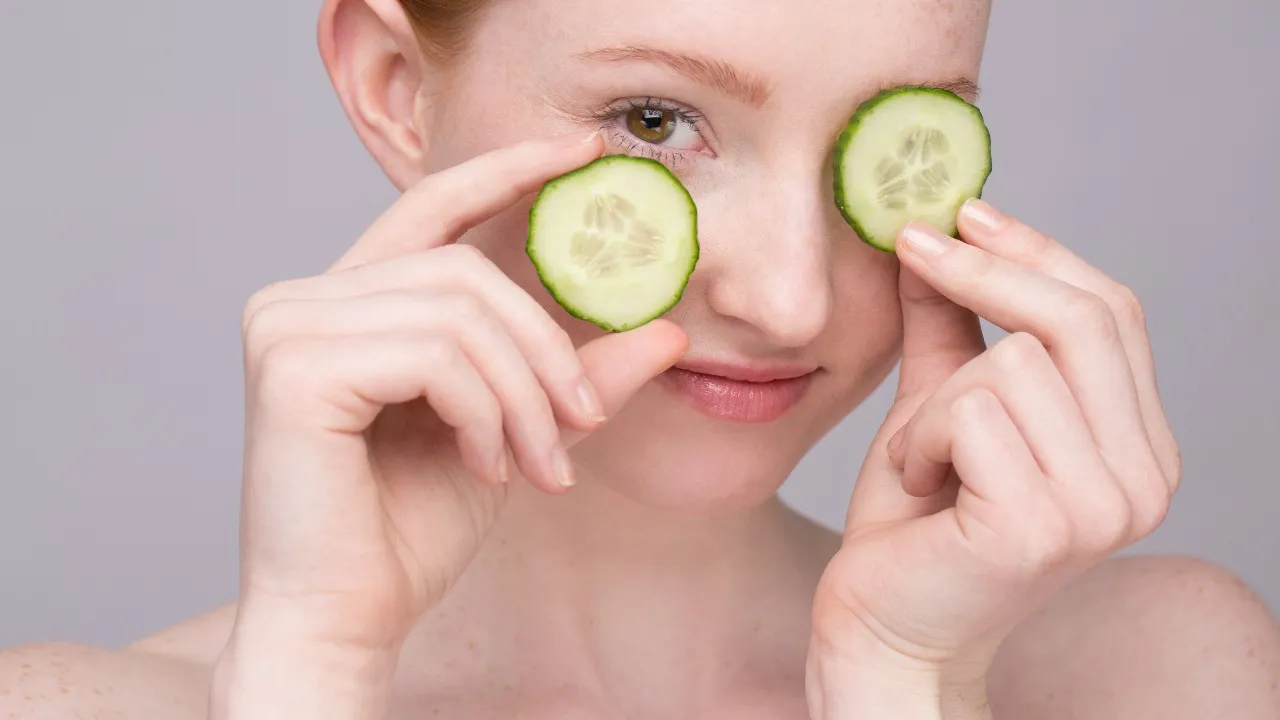 Eyes Vs Cucumber
