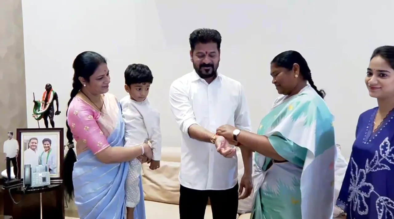 politicians Raksha Bandhan pic one