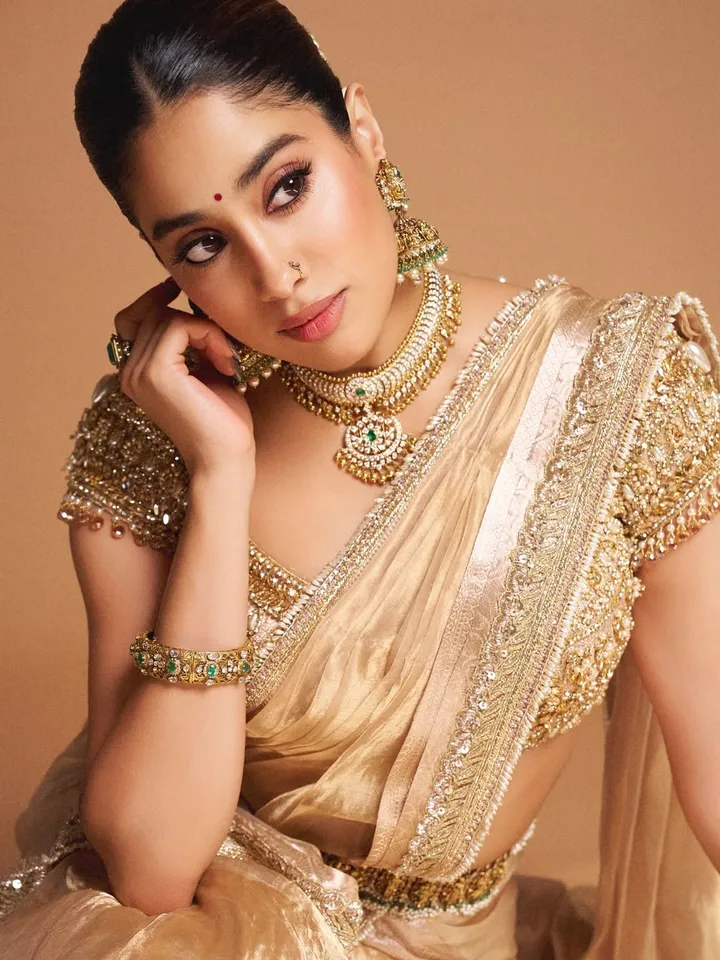 Janhvi Kapoor traditional pic two