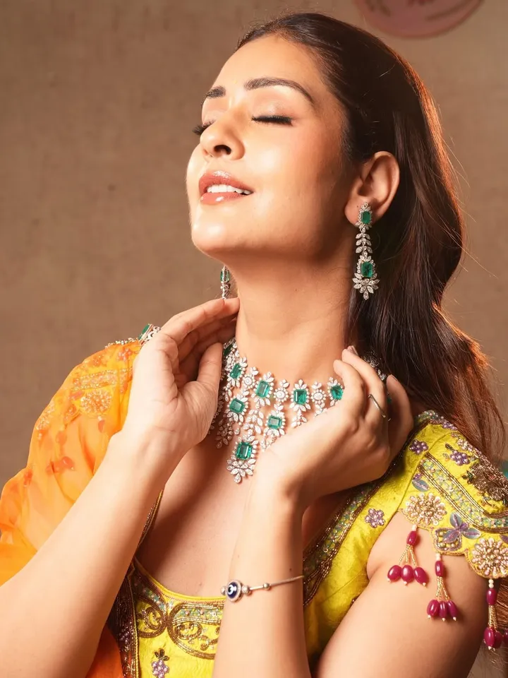 Payal Rajput in diamonds pic four