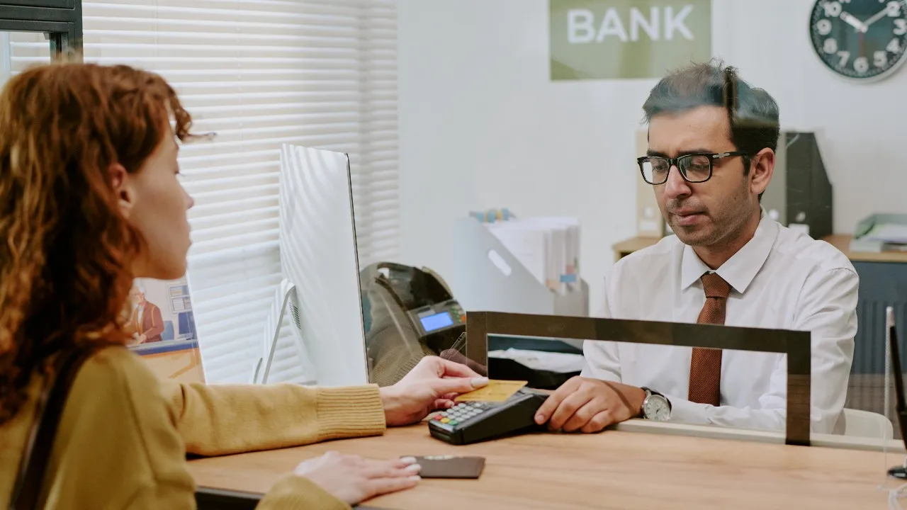 BANK JOBS