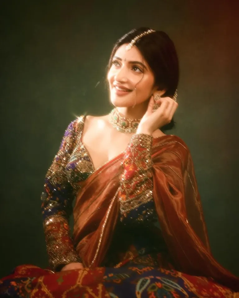 Sreeleela half saree pic five