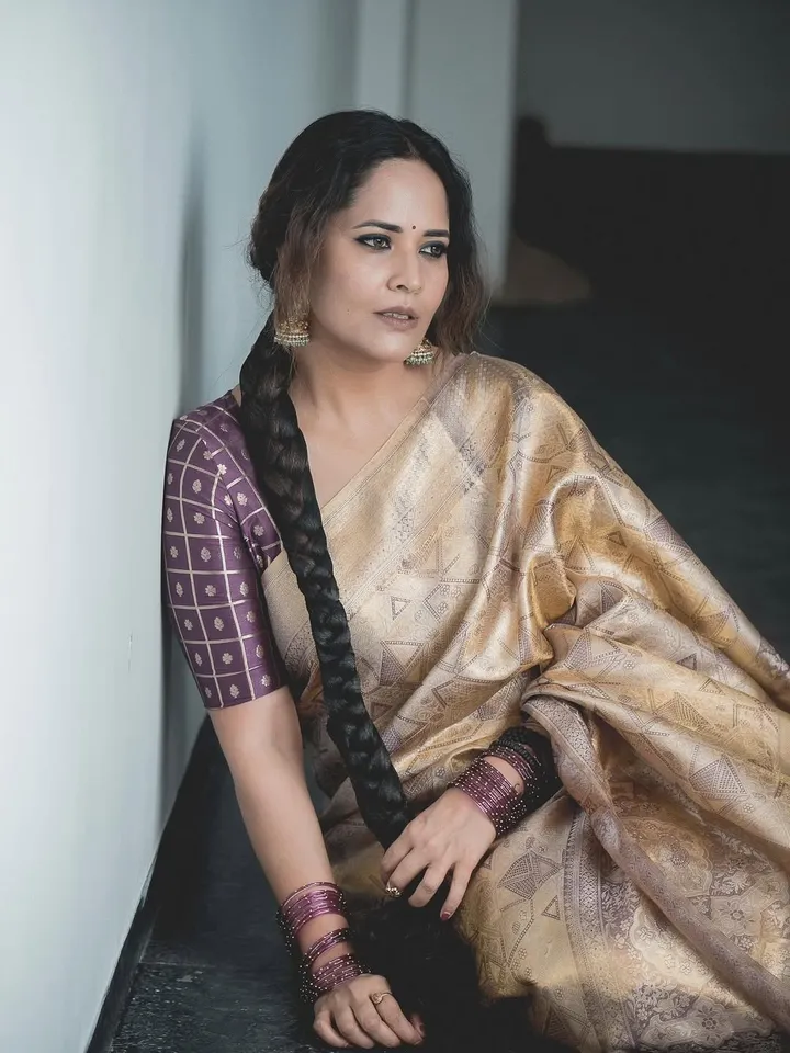 anasuya saree pic five