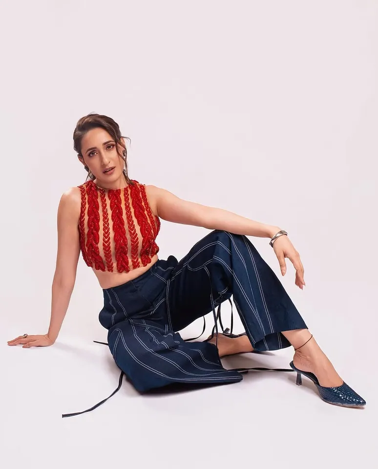 Pragya Jaiswal: pic two