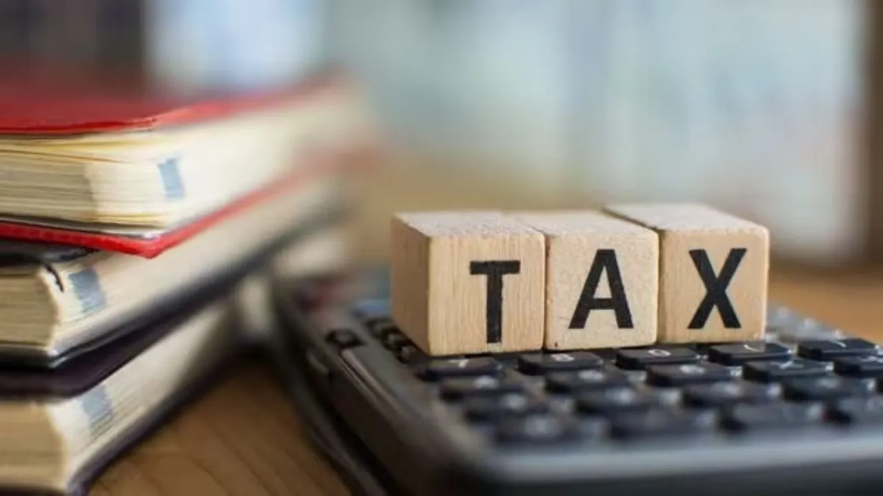 Uttar Pradesh shopkeeper stunned by 141 crores tax notice, says PAN misused for shell firms