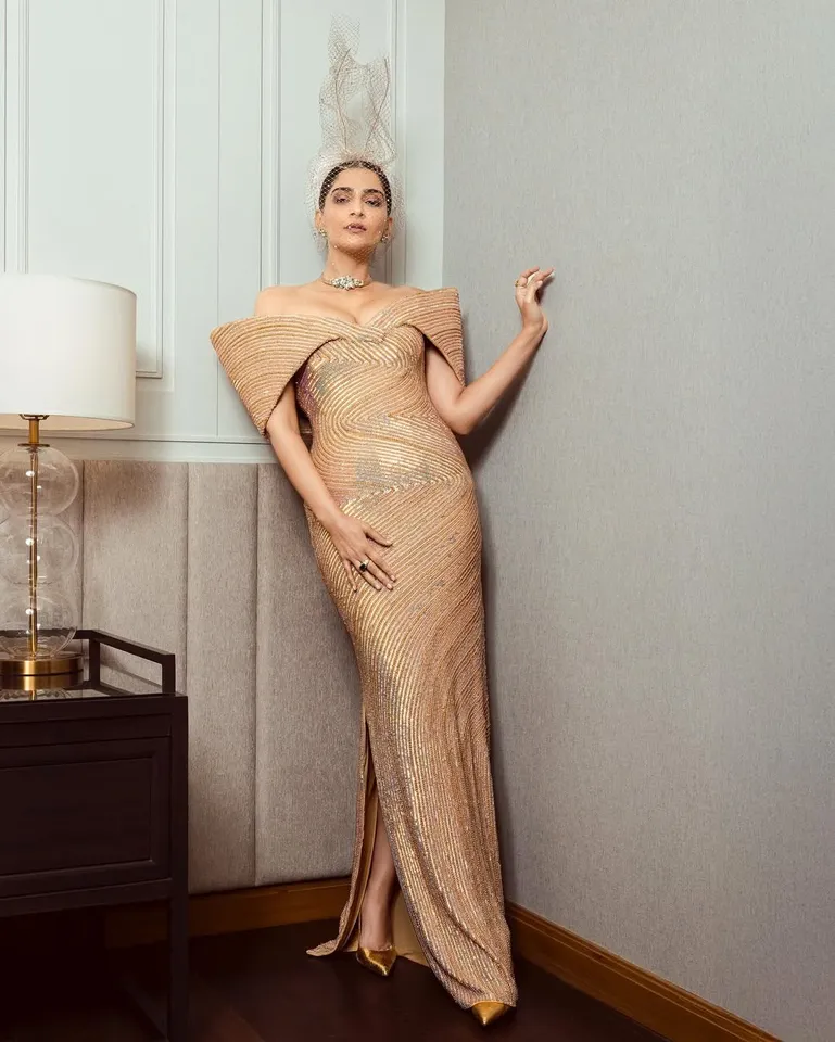 sonam kapoor two