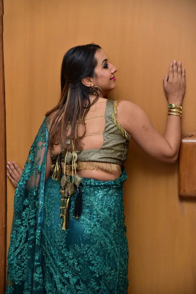 Bigg Boss 9 Telugu Sanjjanaa Galrani
