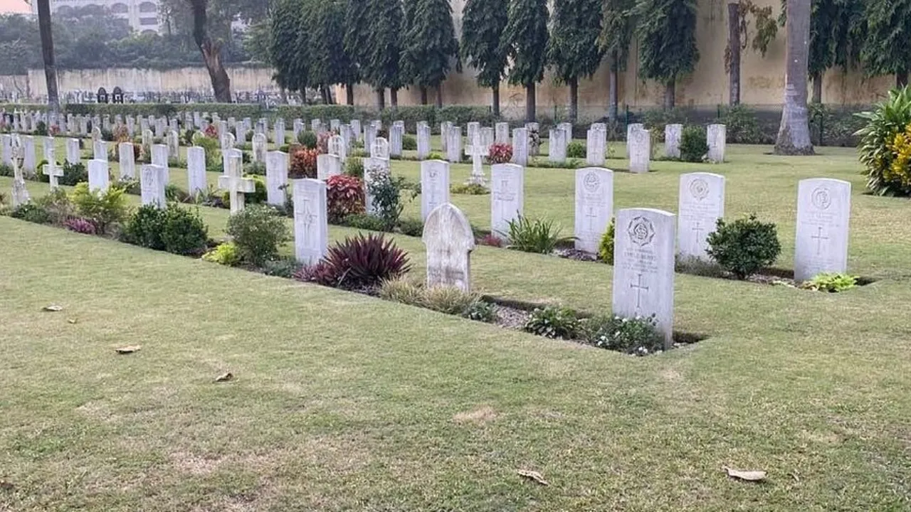 Fornication in the cemetery