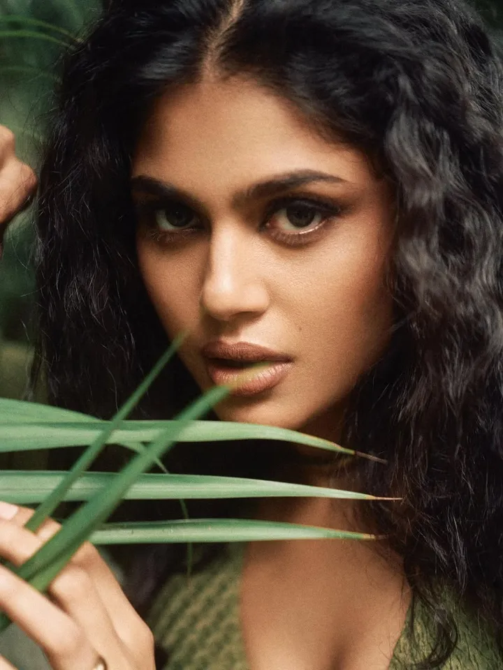 Faria Abdullah pics  three