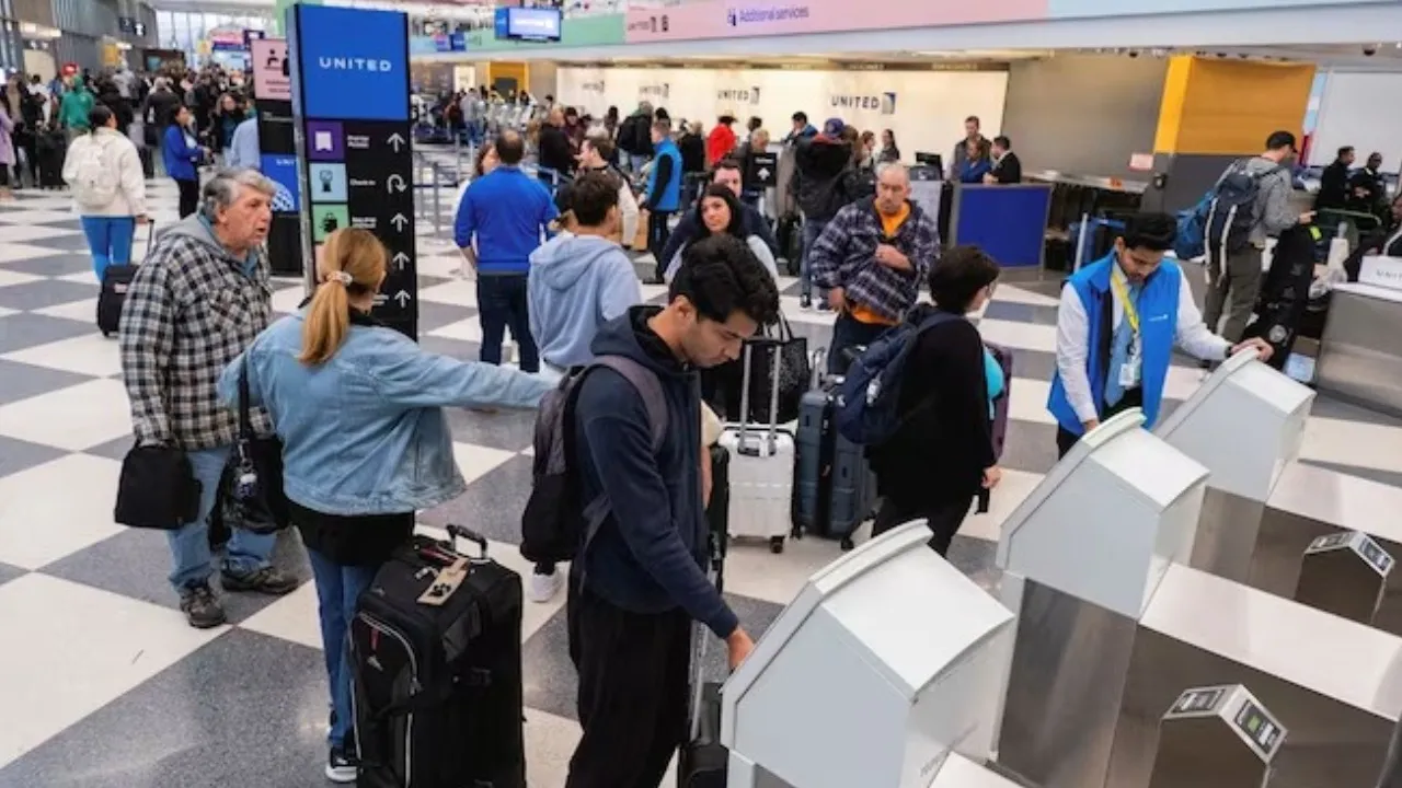 4Chan, MAGAs unite in 'clog the toilet' op to block H-1B workers flying back