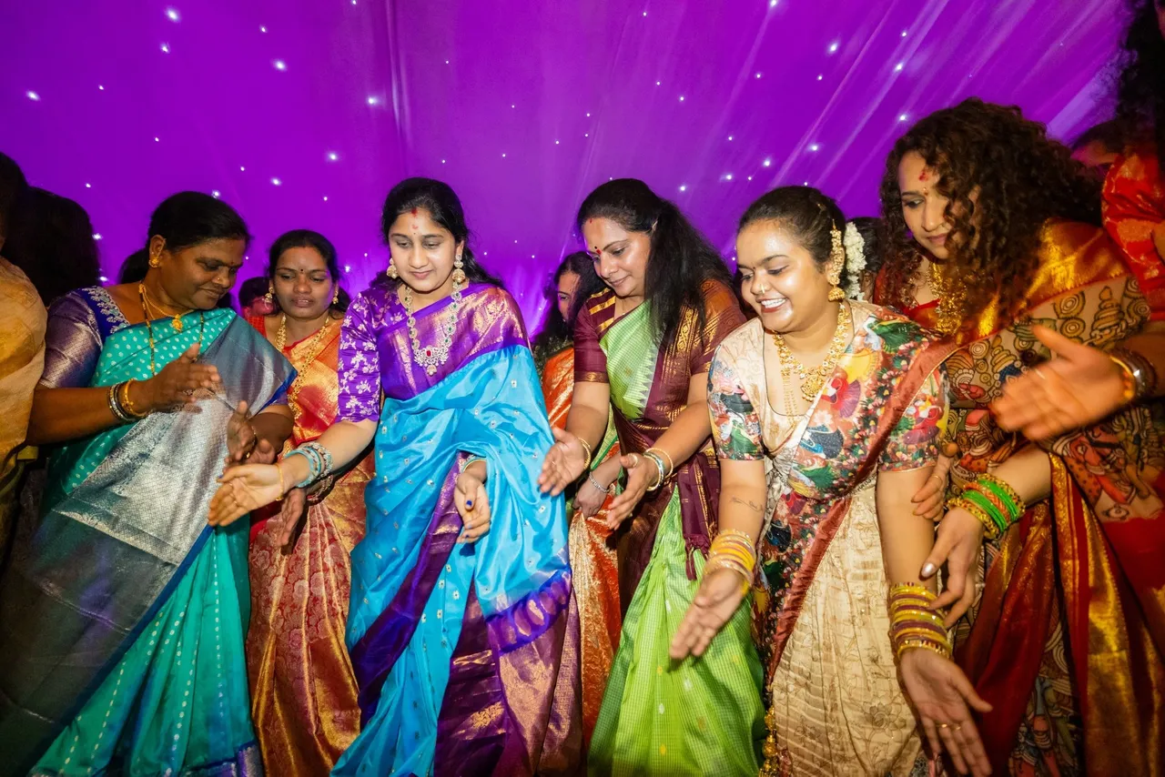 kavitha bathukamma pic three