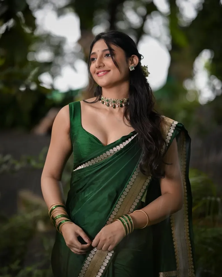Ritika green saree pic two