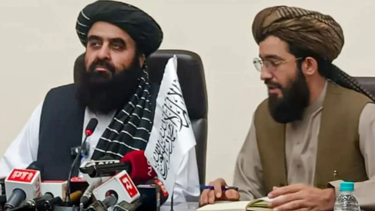 Taliban minister at press meet redo with women journalists