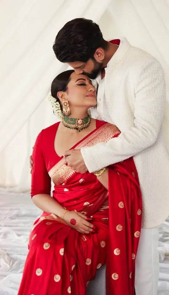 Sonakshi Sinha pregnancy pic two