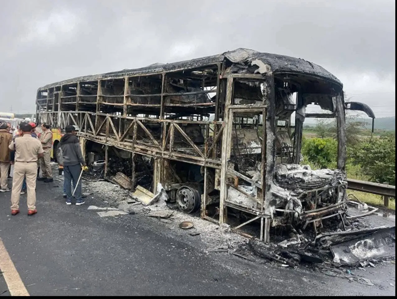 bus accident pic six