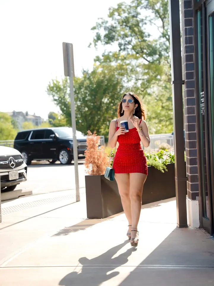 Ananya in red pic three