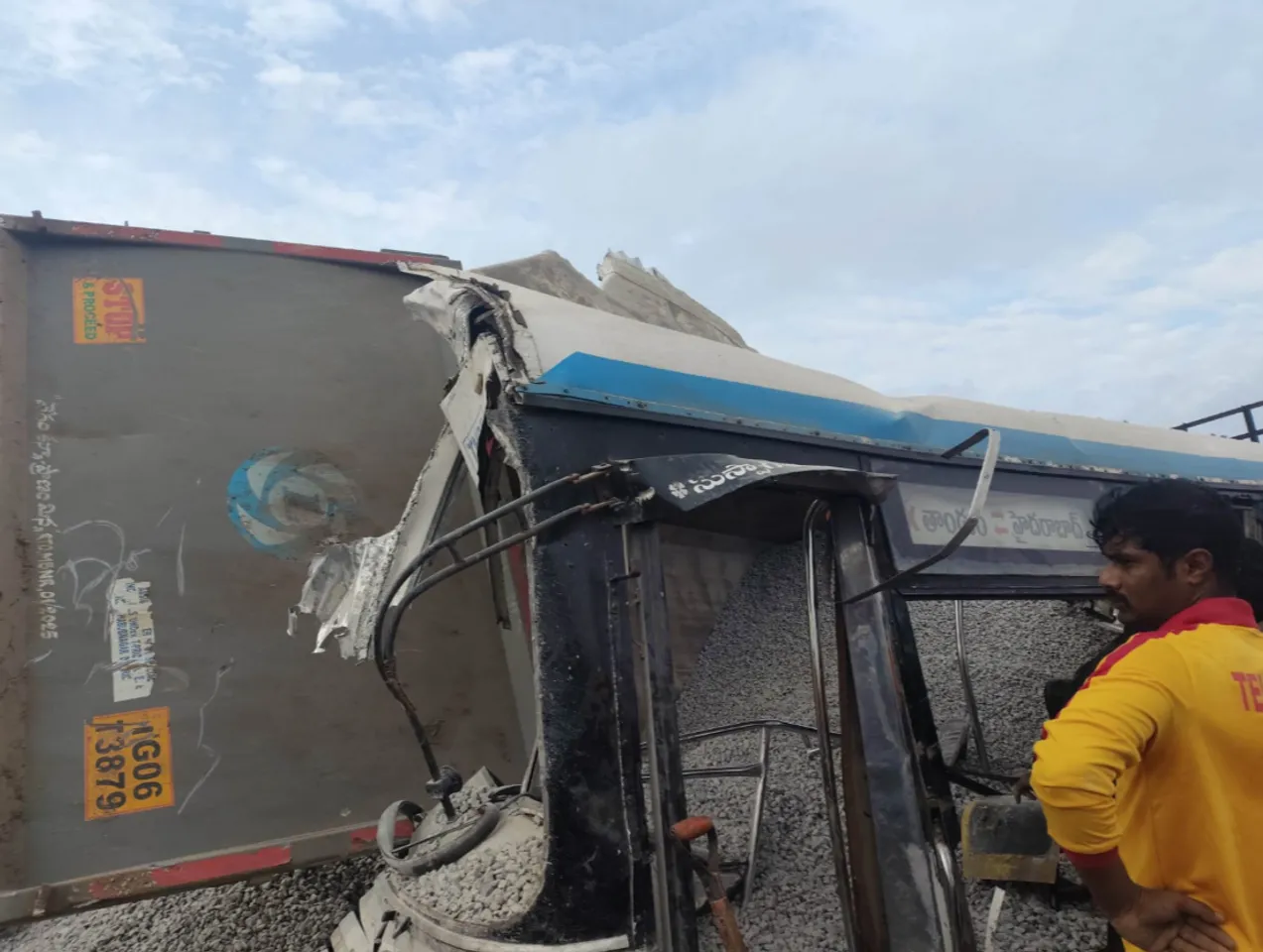 Chevella Bus Accident pic eleven