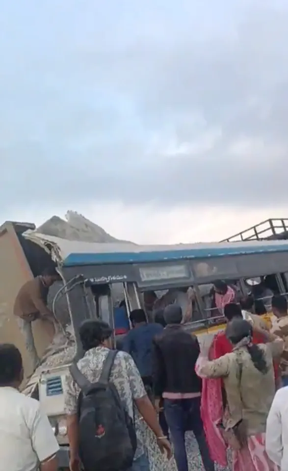 Chevella Bus Accident pic seven