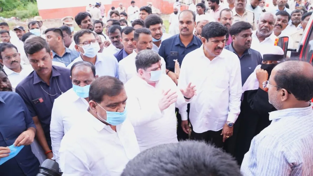 chevella bus accident pic three