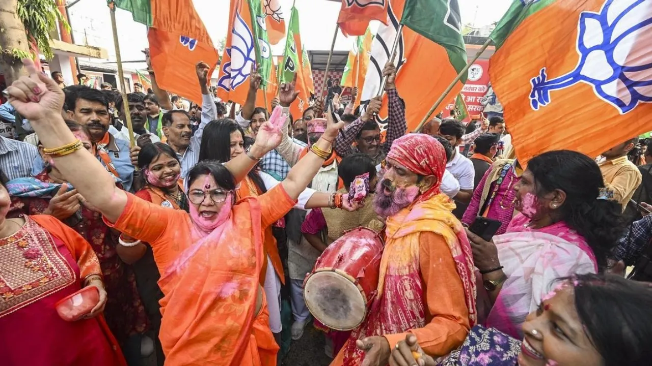 Women vote share helps to nda win in Bihar Elections
