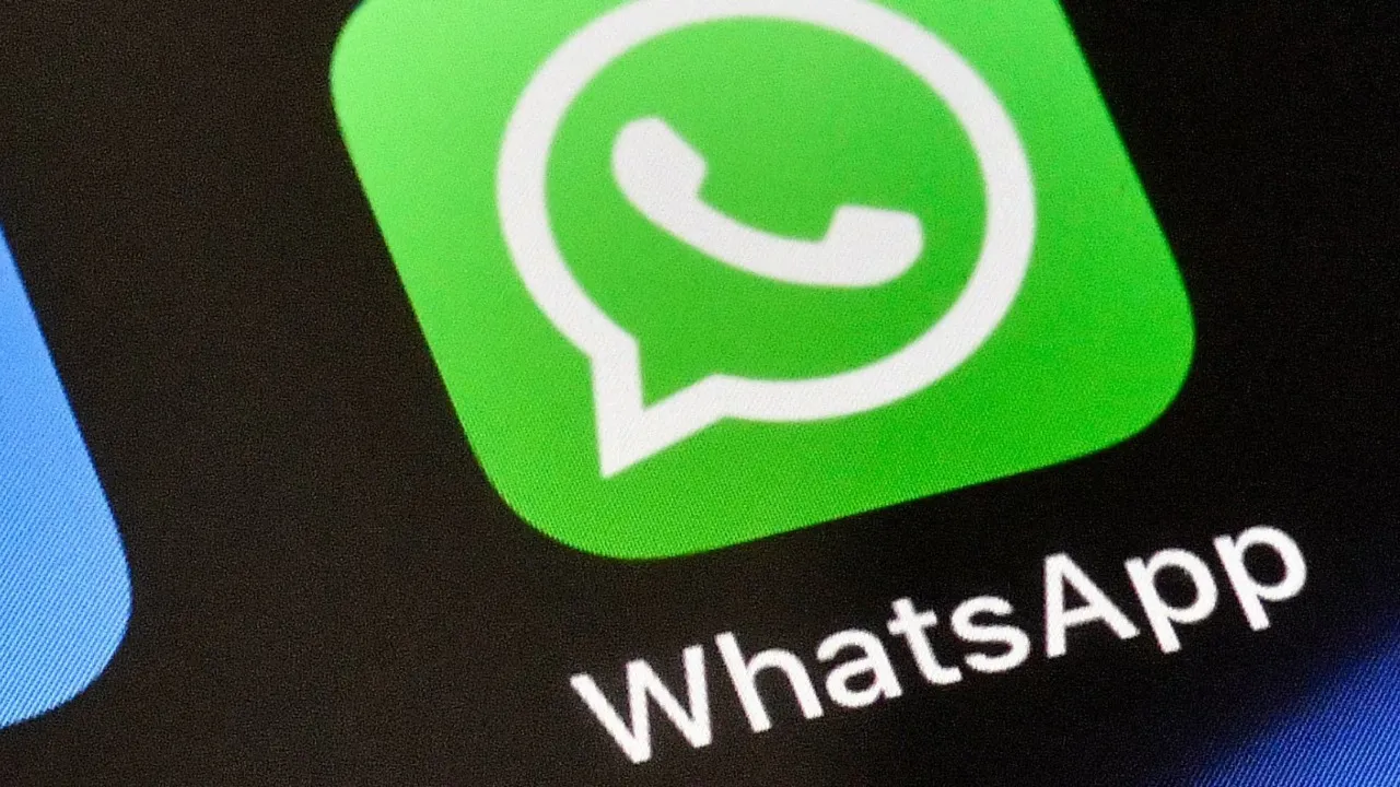 Russia threatens total ban on WhatsApp