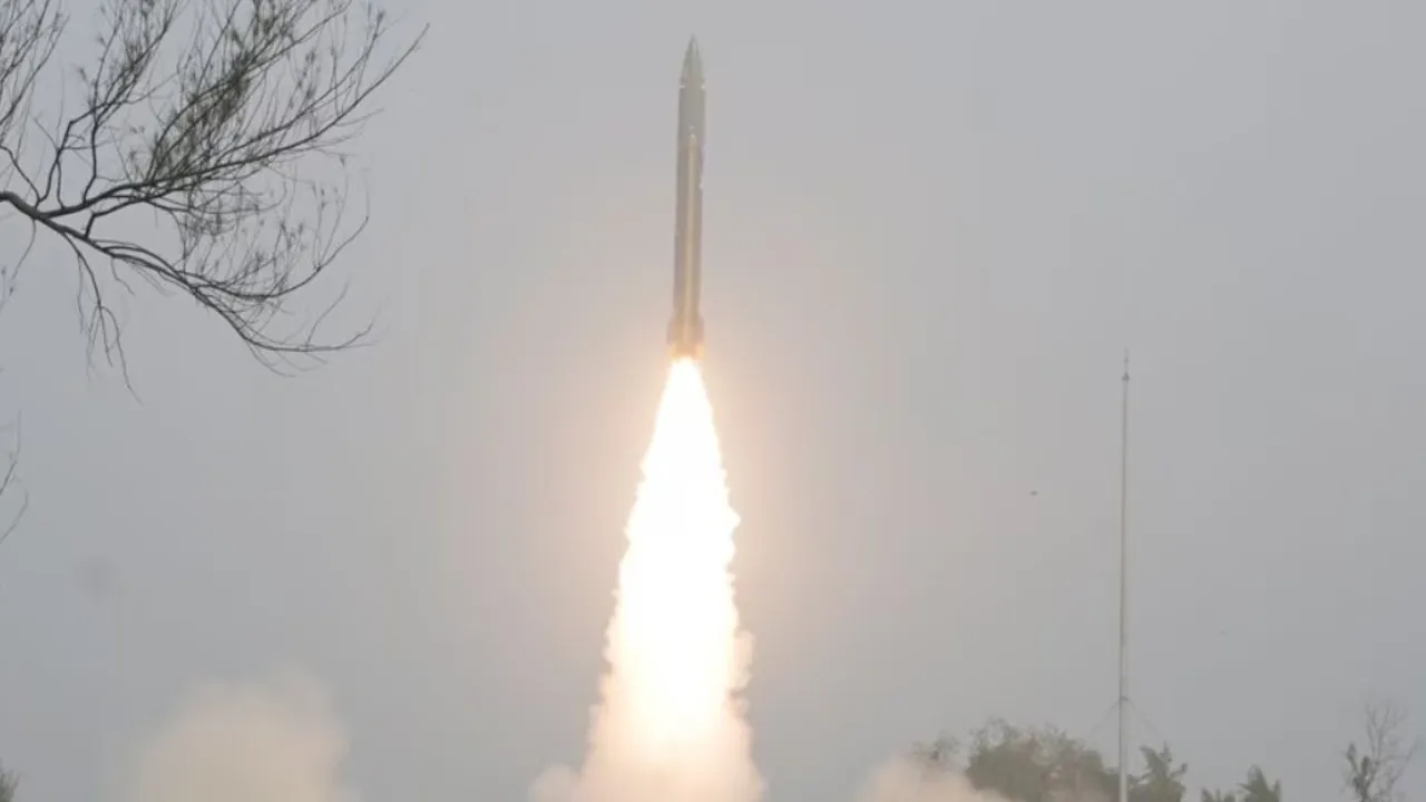 DRDO successfully conducts salvo launch of two Pralay missiles in quick succession