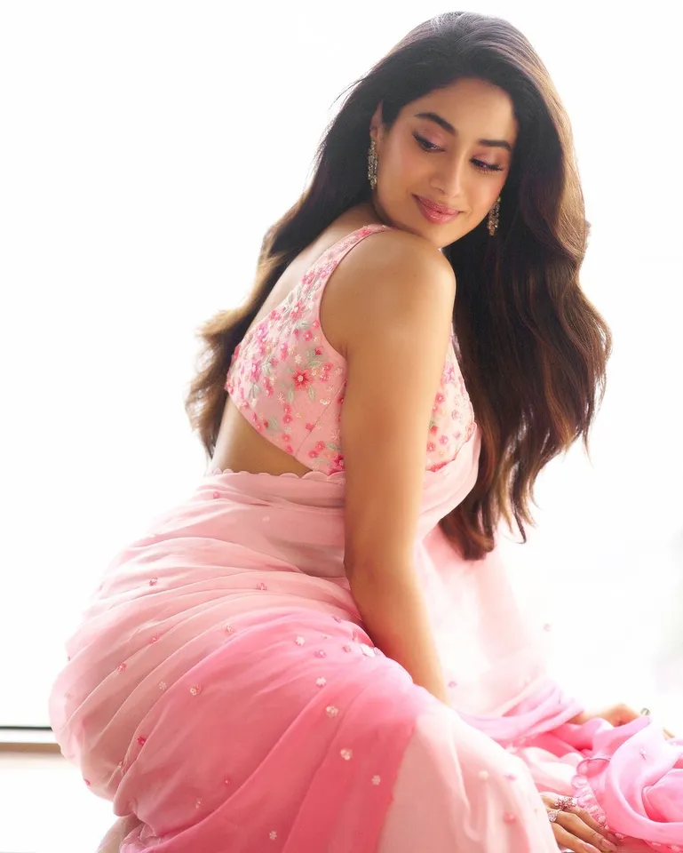 Janhvi Kapoor66