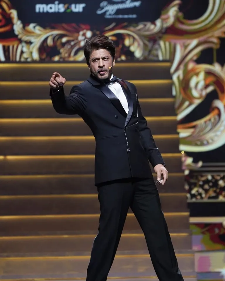 IIFA ఉత్సవంలో మెరిసిన టాలీవుడ్, బాలీవుడ్ సెలెబ్రెటీలు