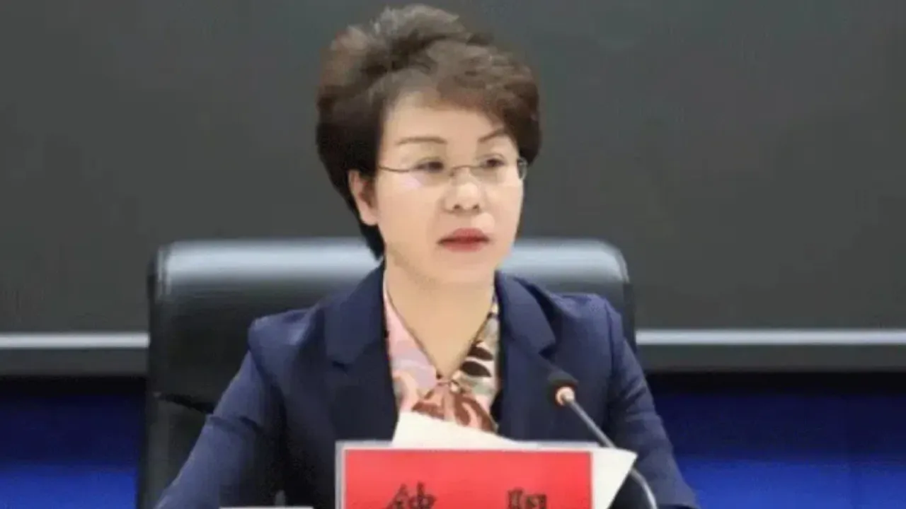 china beautiful officer