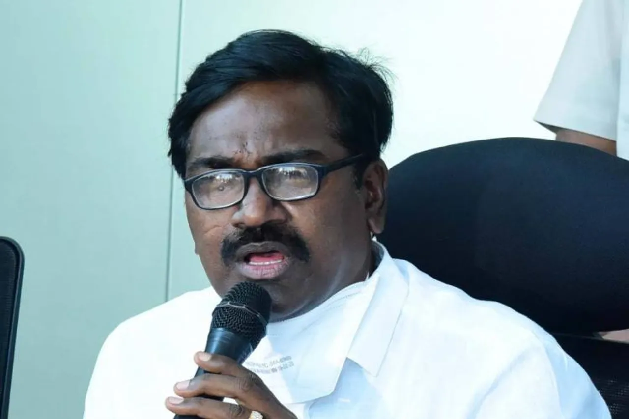 ఆర్టీసీని సీఎం కేసీఆర్ కాపాడుతున్నారు: మంత్రి పువ్వాడ అజయ్