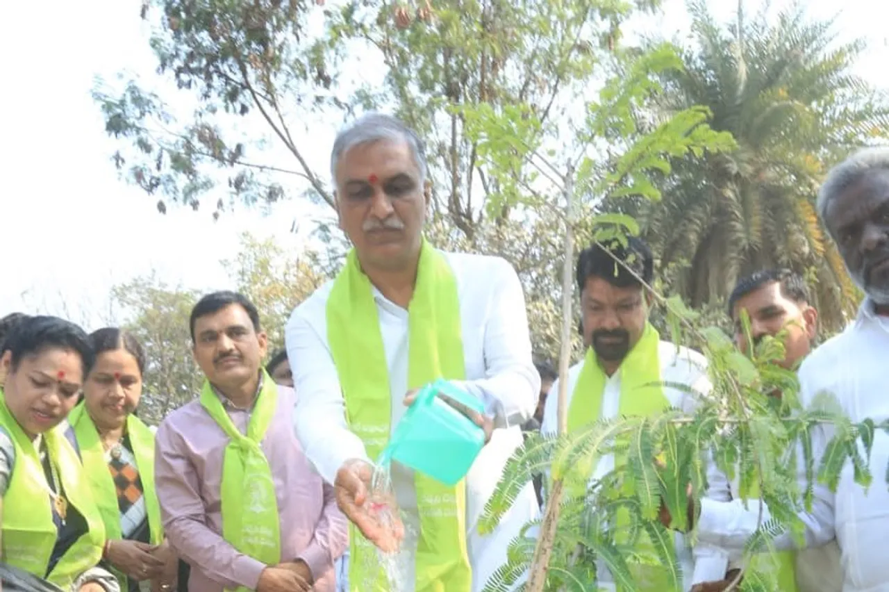 సీఎం కేసీఆర్ వల్లే అన్ని సాధ్యమన్న మంత్రి హరీష్‌రావు