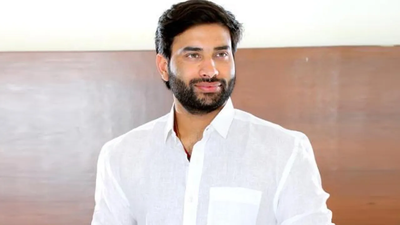 సీఎం జగన్‌ను చూసి పాలన నేర్చుకోవాలి