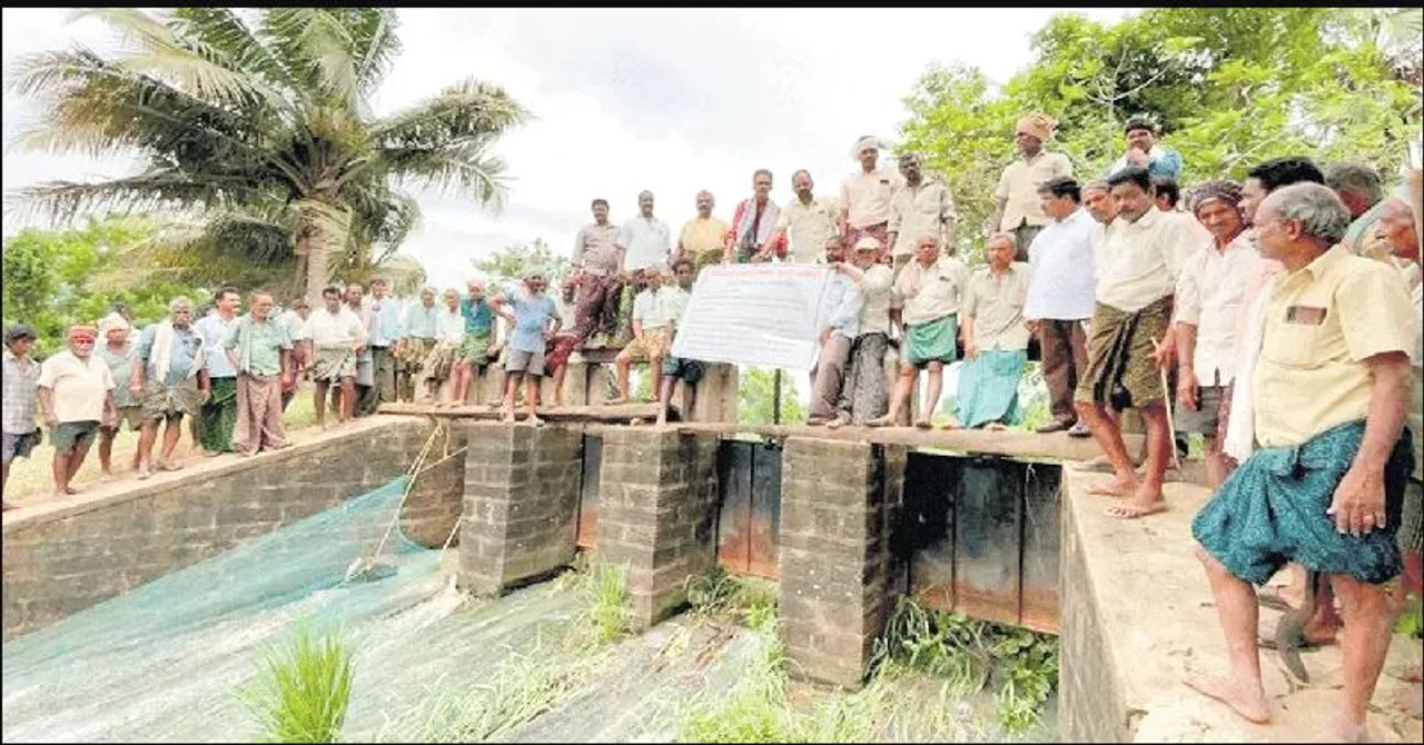 సాగునీటి కోసం గోకివాడలో రైతుల స్వల్ప ఉద్రిక్తత