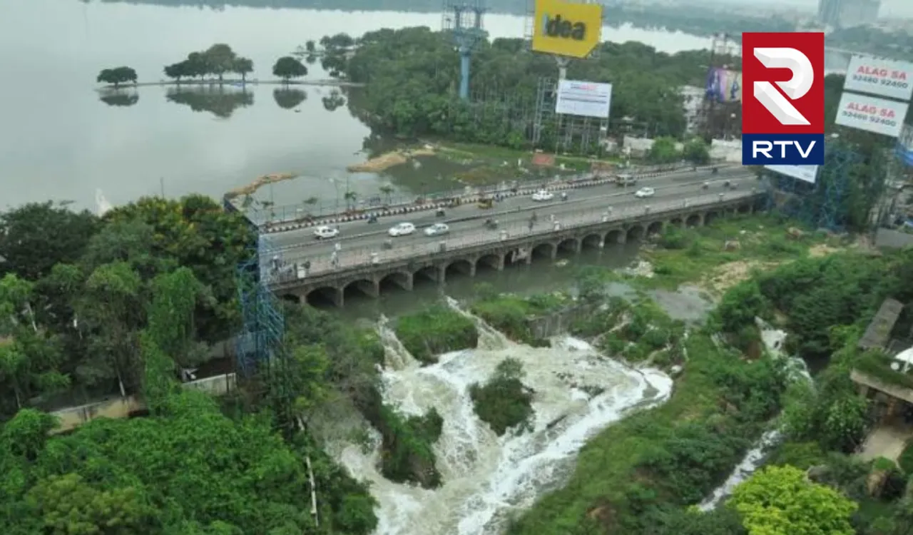 Hussain Sagar Danger Bells: నగరాన్ని భయపెడుతున్న హుస్సేన్‌సాగర్‌