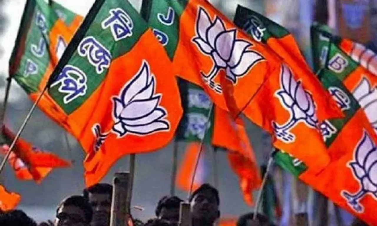 రాష్ట్ర వ్యాప్తంగా ధర్నా చేపట్టిన బీజేపీ.. అర్హులకు డబుల్‌ బెడ్‌ రూమ్‌ ఇళ్లు పంపిణీ చేయాలని డిమాండ్‌