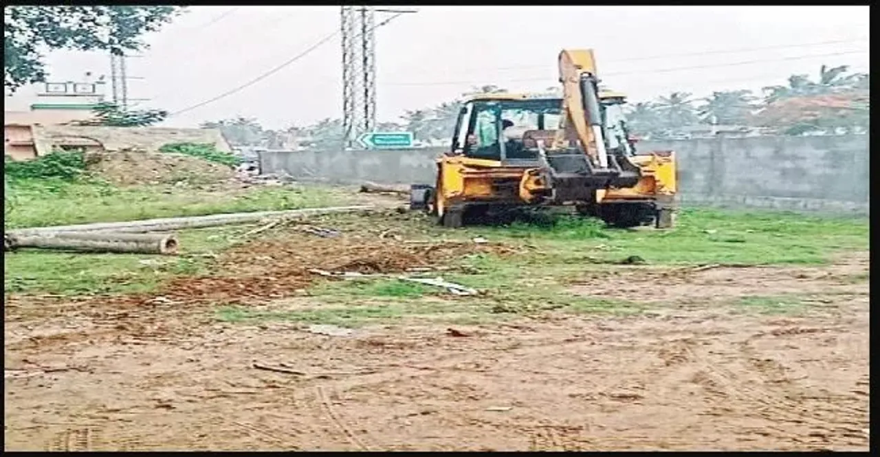 పాత స్థలం కోసం రెవెన్యూ-పోలీస్‌ శాఖల మధ్య వివాదం