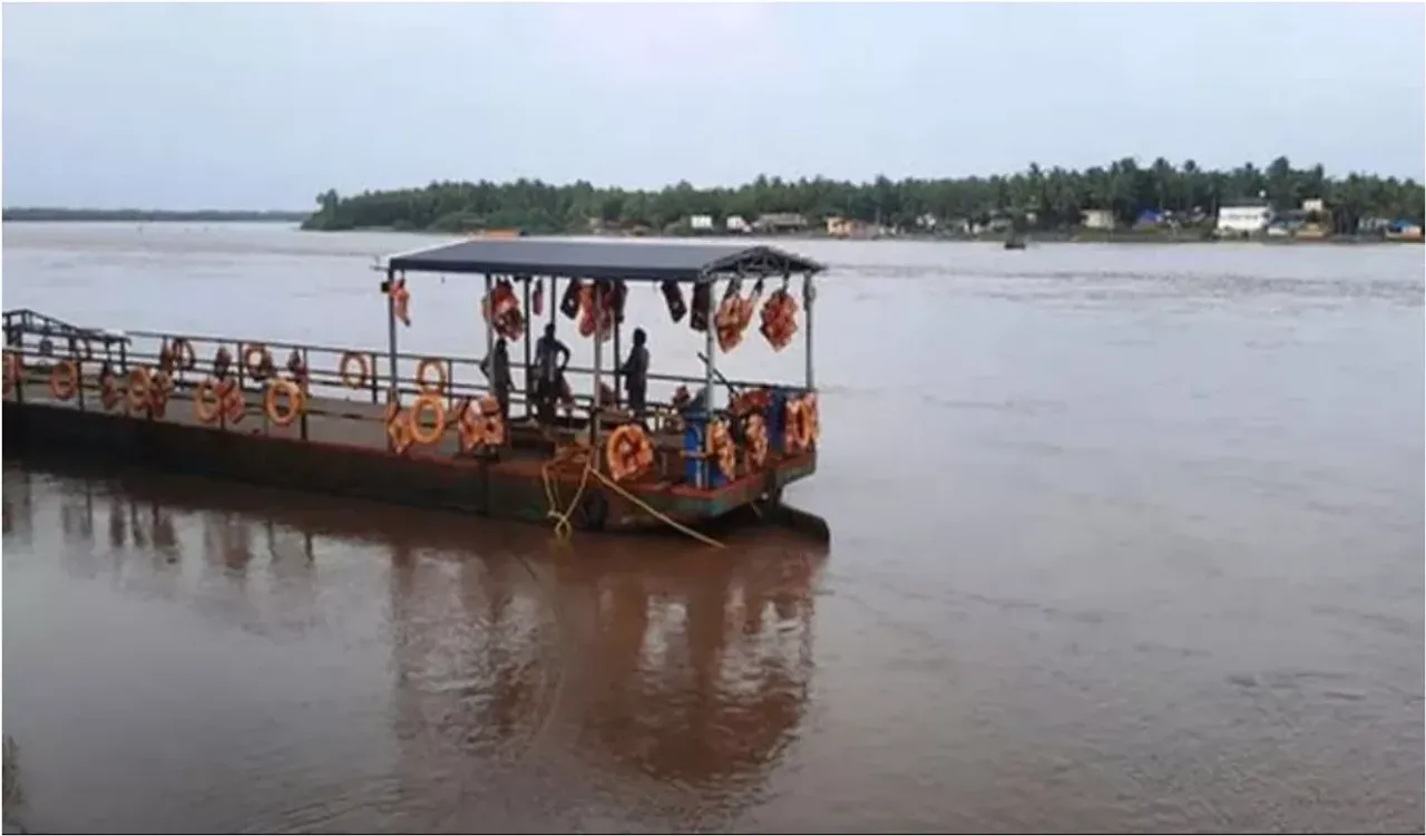 Godavari flood: గొగుల్ లంక వద్ద వశిష్ట గోదావరి ఉధృతం