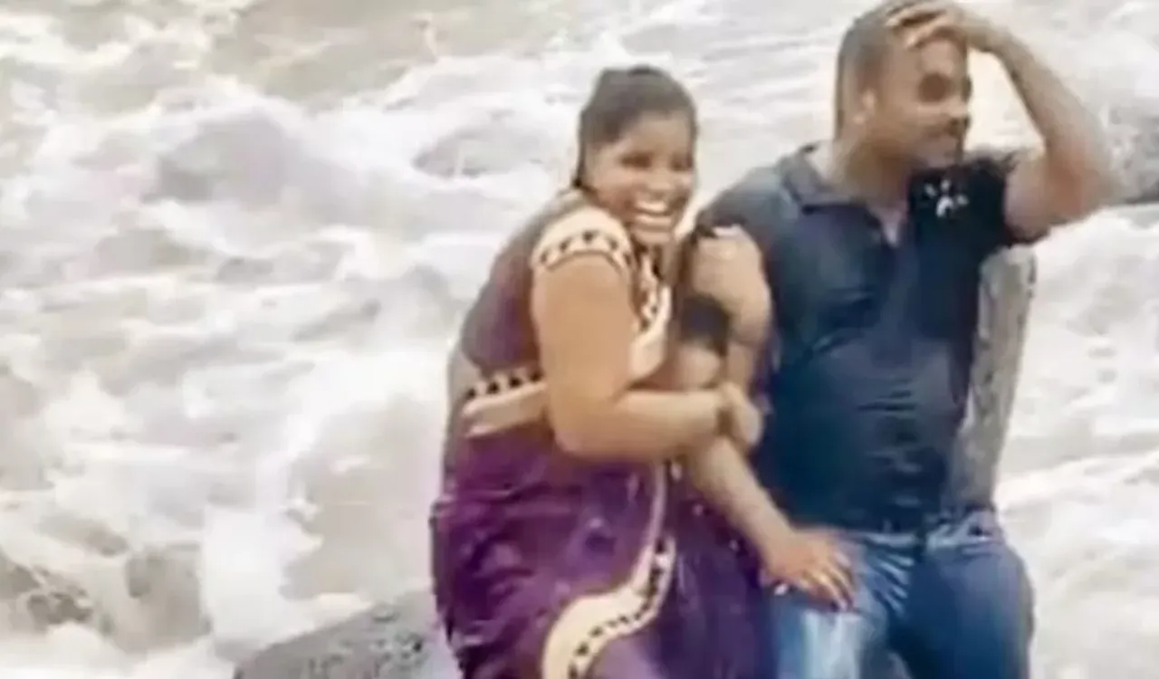 Video: ఫొటోలకు ఫోజులు.. బీచ్‌లో కొట్టుకుపోయిన మహిళ..వైరల్‌ వీడియో..!