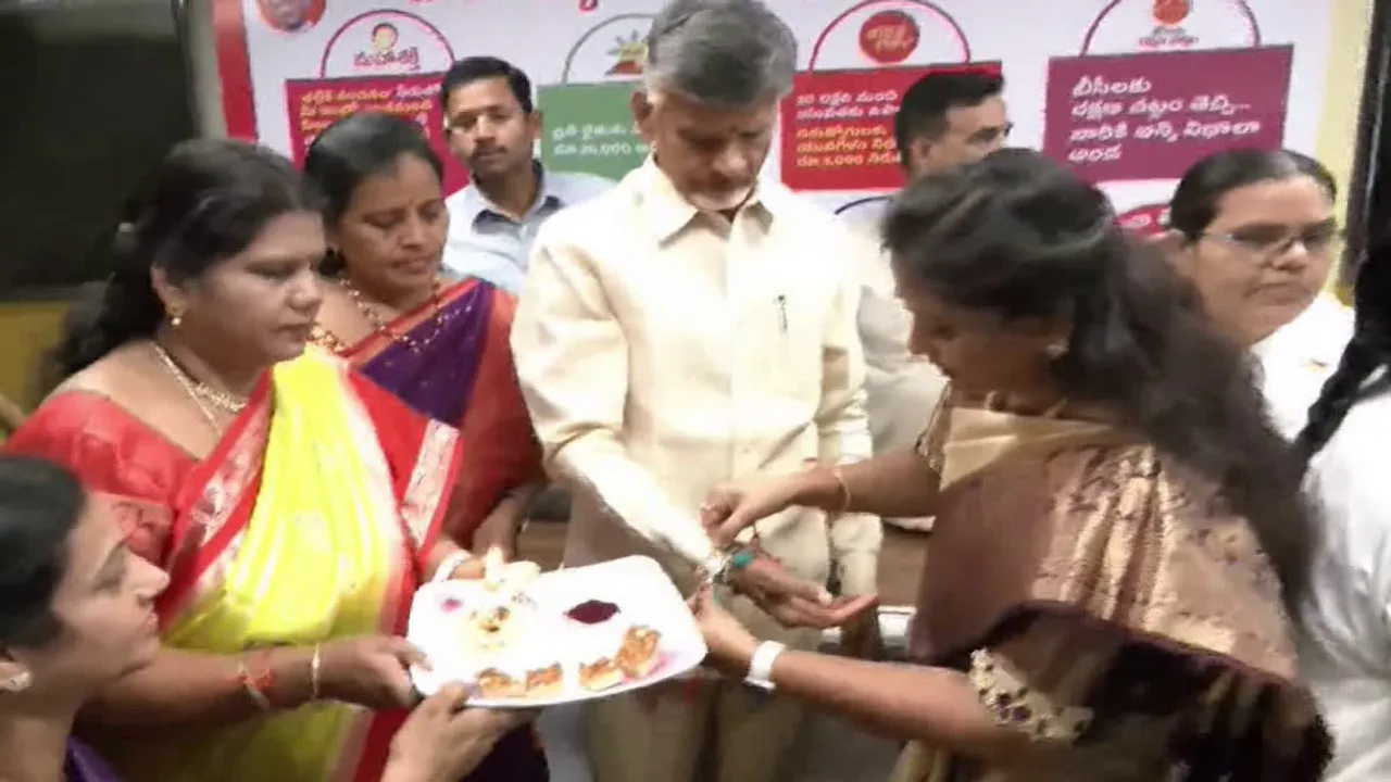 TDP Chief Chandrababu: రాఖీ పౌర్ణమి వేడుకల్లో మహిళలకు గుడ్ న్యూస్ చెప్పిన చంద్రబాబు