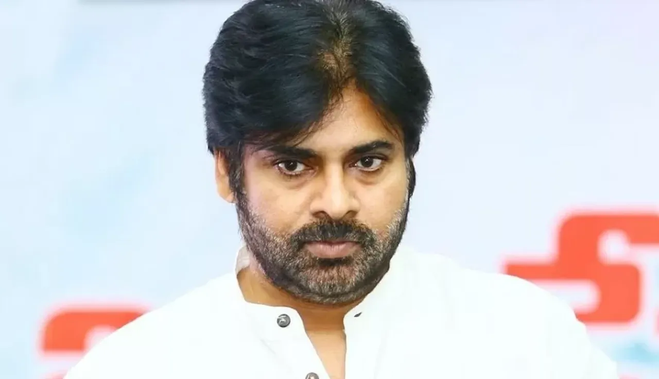 Pawan Kalyan Vizag Tour: షెడ్యూల్ ప్రకారం పెందుర్తికి పవన్ కళ్యాణ్.. బాధితురాలి కుటుంబ సభ్యులకు పరామర్శ