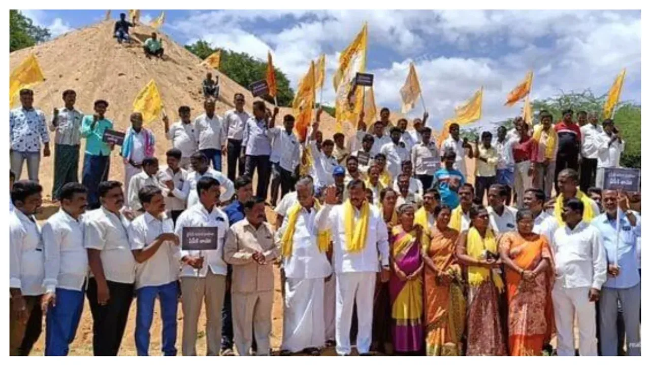 House Arrest of TDP Leaders: ఇసుక పాలసీకి వ్యతిరేకంగా రాష్ట్ర వ్యాప్తంగా మూడో రోజు ఆందోళనలు.. ఎక్కడికక్కడ నేతల అరెస్టులు
