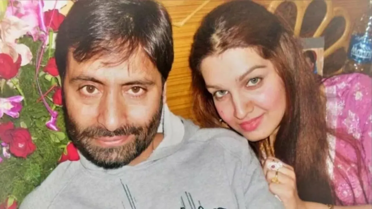 Mushaal Hussein Mullick : పాక్ కేబినెట్‎లోకి ఉగ్రవాది యాసిన్ మాలిక్ భార్య..!!