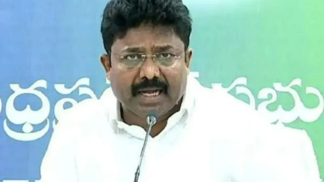 టెక్నాలజీ తెలుసు అనేవారికి దొంగ ఓట్లు గుర్తించడం తెలియదా?!