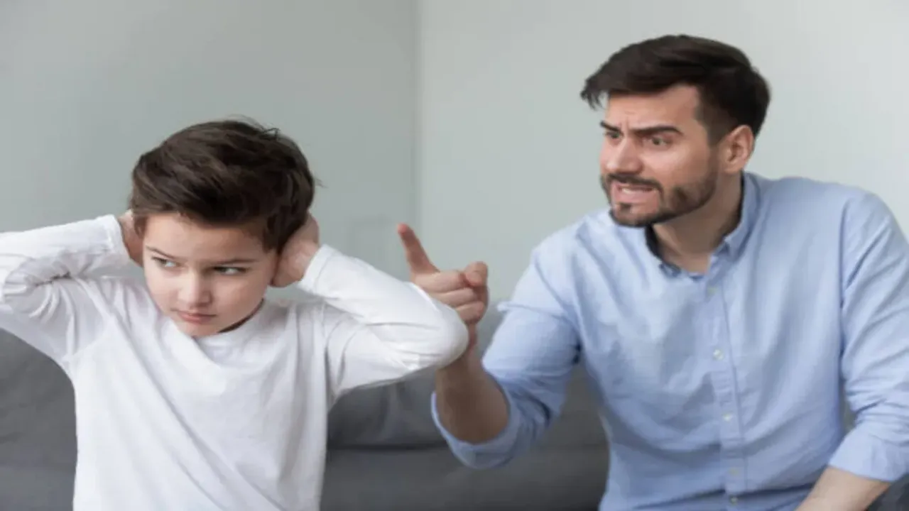 Parenting Tips: పేరేంట్స్ మీ ప్రవర్తనే...మీ పిల్లల మానసిక ఆరోగ్యాన్ని పాడుచేస్తుంది..ఇలాంటి తప్పులు చేయకండి..!!
