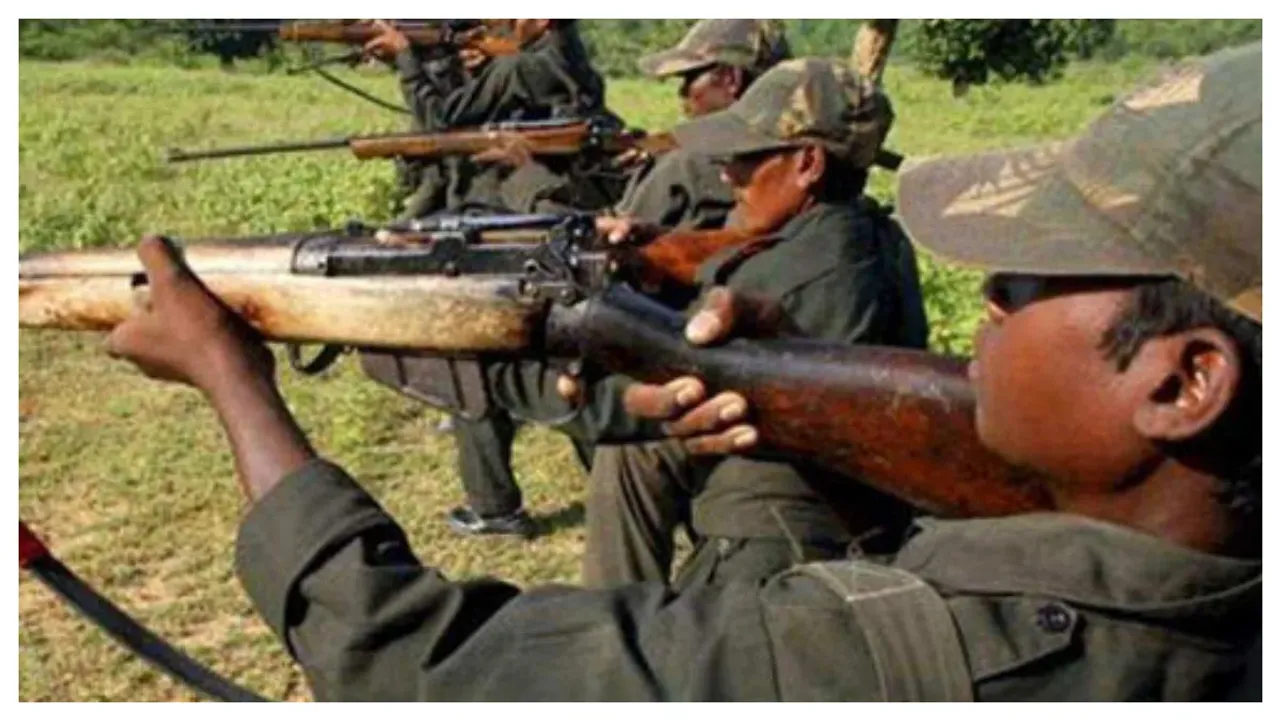 Maoists Posters: జగన్నాథపురం జంక్షన్ లో కలకలం రేపుతోన్న మావోయిస్టుల పోస్టర్లు! ఖాకీలకు సీరియస్ వార్నింగ్!!